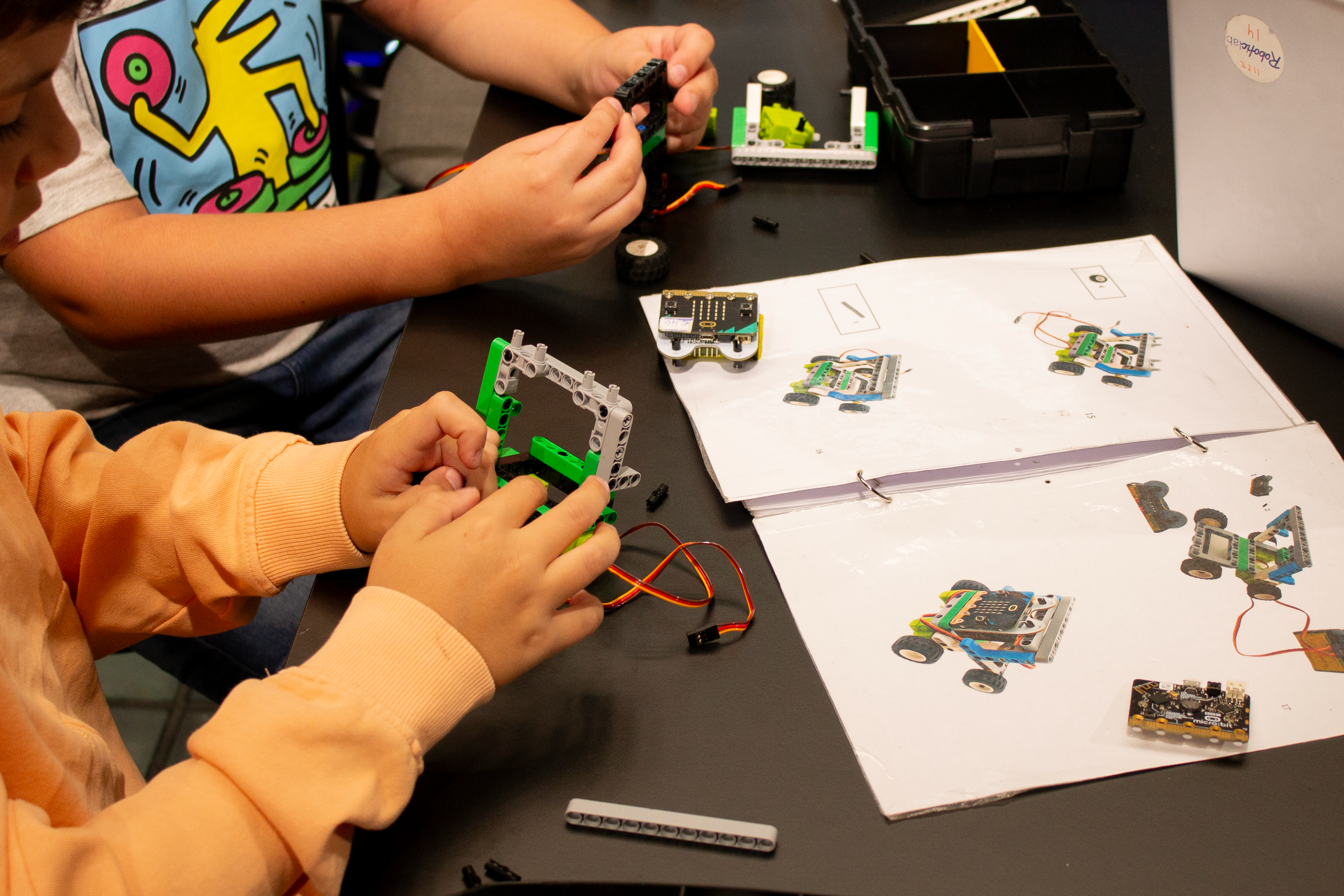 Retos con Micro:bit en pista